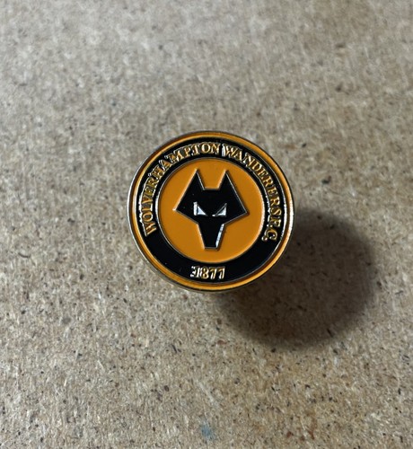 Wolves enamel football - enamel, badge
