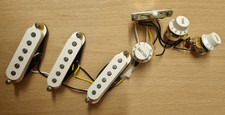 Fender Stratocaster Mexico Single Coils + Original Wriring Covers Switch etc MIM