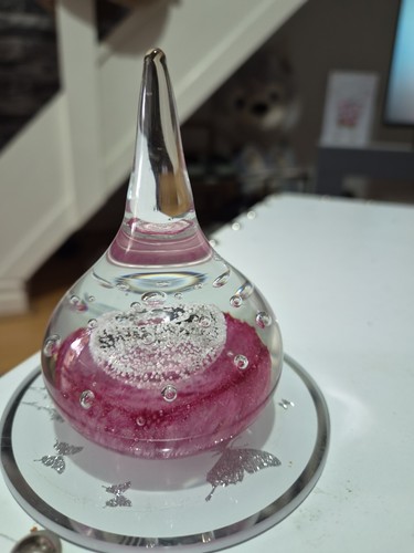 Vintage swirling teardrop - teardrop, pink