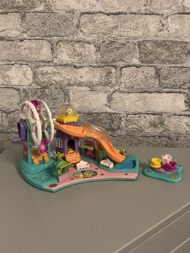Polly pocket rides and - rides,
