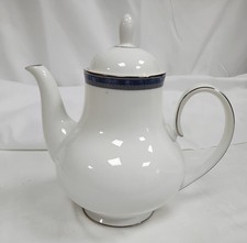 Royal Doulton Atlantis English Fine Bone China Teapot - SE25