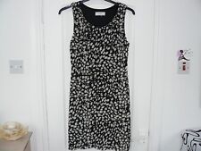 Wallis Petite black & white spot pattern dress, size 12
