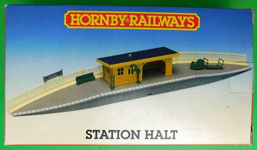 Hornby r590 station halt - hornby,