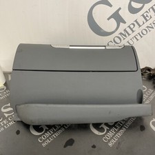 Audi TT Glovebox  8n2 857 095