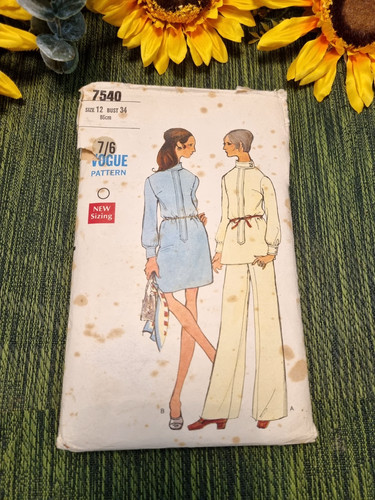 Vogue sewing pattern 7540 - pattern, one