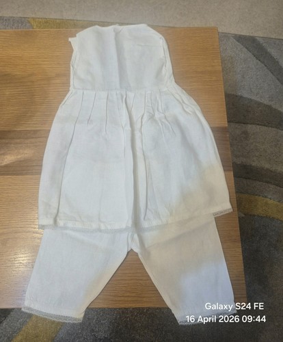 Antique vintage white cotton - white,