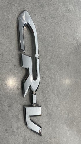 Used honda cvr tailgate - honda, badge