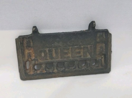Vintage queen miniature - vintage,