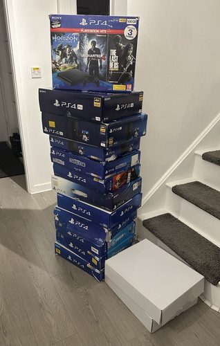 Playstation boxes empty - -,