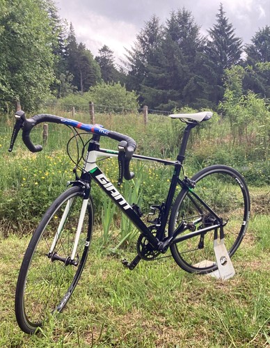 Giant defy zero aluxx - giant, road