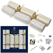 Tom Smith Luxury Christmas Crackers Traditional Frosted Winter Silver Red Pack 6