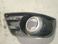 ford fiesta mk6 2005-2008 st150 passengers side front fog light surround trim