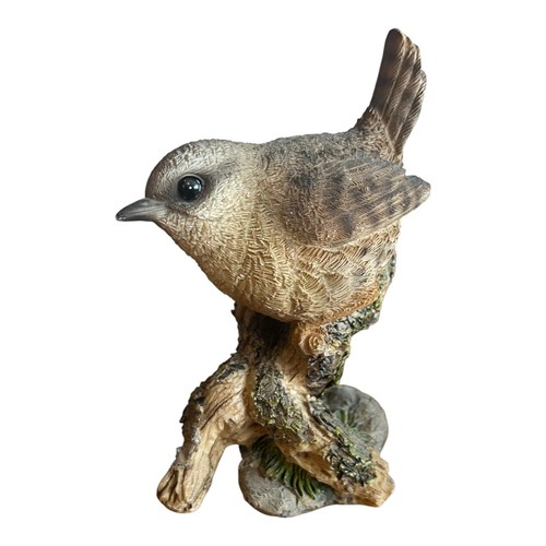 Wren stump garden - on, ornament