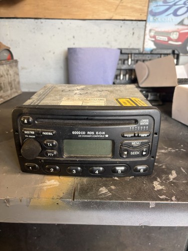 Ford 6000 radio player - radio, cd