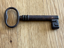 victorian cupboard style steel key ( hollow bore ) ref 101 l