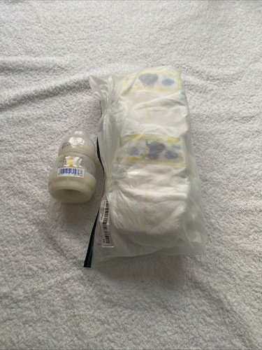B009 newborn size nappies - b009,