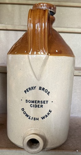 Moira stoneware flagon perry - moira,