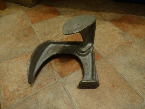 Vintage cast iron cobblers - cast,