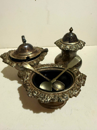 Silver plate condiment set - silver,