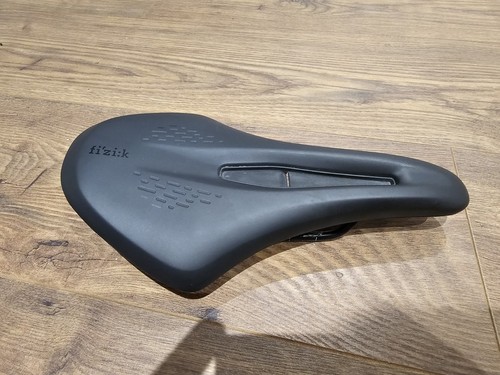 Fizik terra argo saddle - fizik,