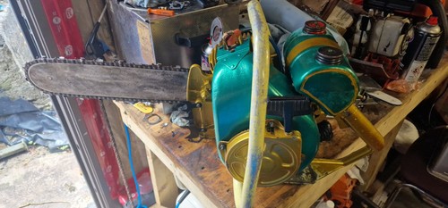 Vintage clinton d25 chainsaw - vintage,