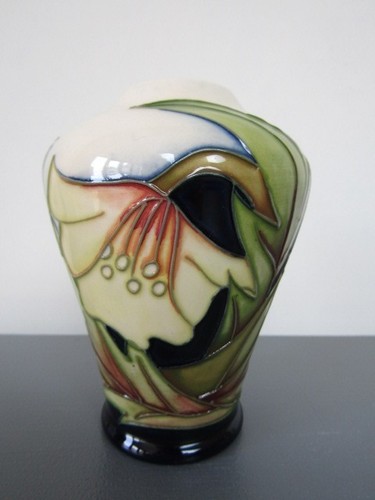 Moorcroft vase ode - vase, may