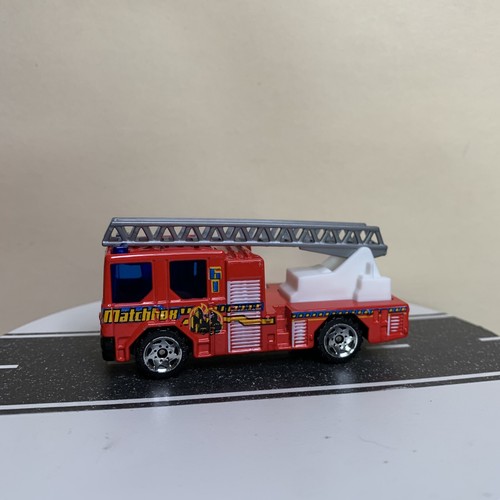 2002 matchbox fire eaters - matchbox, #61