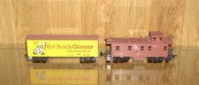 2 X USA HO OO RAILROAD WAGONS - BOXCAR  - OLD DUTCH CLEANSER - CABOOSE - (837)