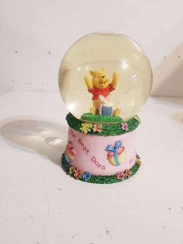 Walt disney classic waterglobe - disney,