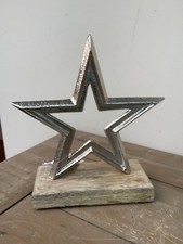 Silver coloured metal open - coloured,