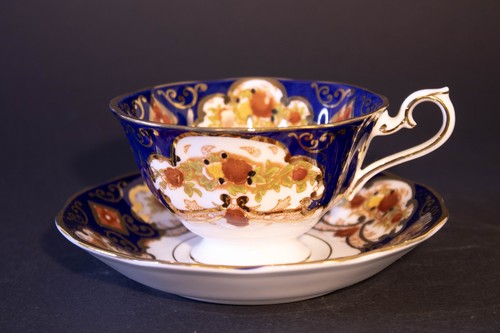 Royal albert bone china - royal,