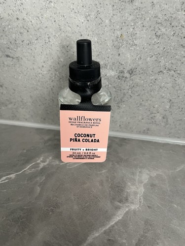 Bath body works - &, wallflower