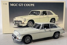 Boxed 1:18 AUTOart Millennium Cream MGC GT Coupe Die cast Model Car 76621