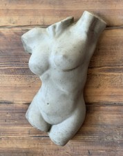 STONE GARDEN FEMALE TORSO NUDE LADY TORSO WALL PLAQUE ORNAMENT 