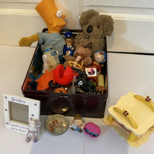 Vintage mixed toys figurines - toys,