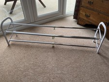 2-Tier Expandable Shoe Rack in excellent condition