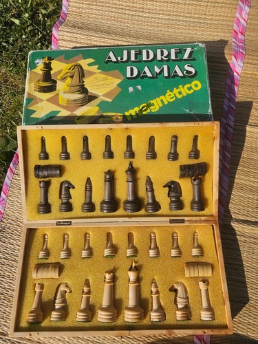 Vintage magnetic chess - vintage, &