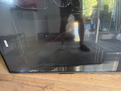 Screen damaged toshiba - damaged,