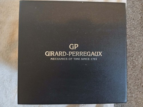 Girard perregaux ferrari 8020 - ferrari,