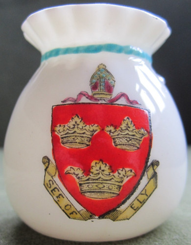See ely h goss crested - w,