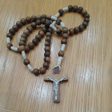 BEAUTIFUL SMALL .WOODEN ROSARY