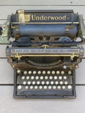 Vintage Underwood Standard