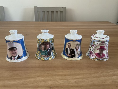 Royal commemorative bells - 4,