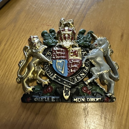 Royal coat arms - royal,
