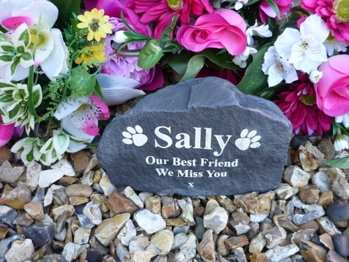 Dog memorial medium rock - memorial,