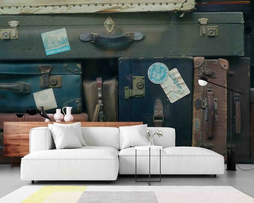 Old leather trunk wallpaper - leather,