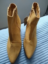 Ladies Boots New with Tags