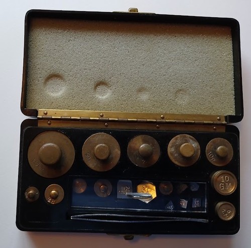 Vintage apothecary weights x20 - apothecary,