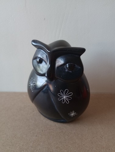 Black soap stone owl - black,