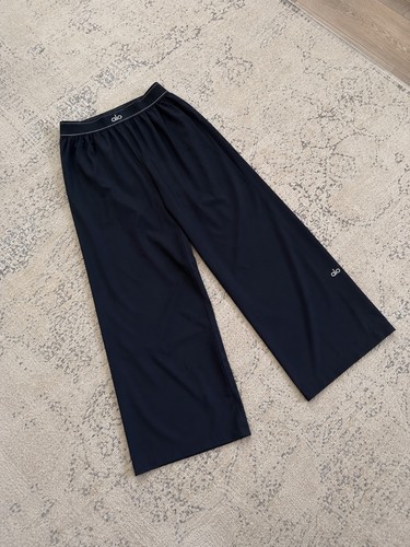 Alo yoga suit - alo,